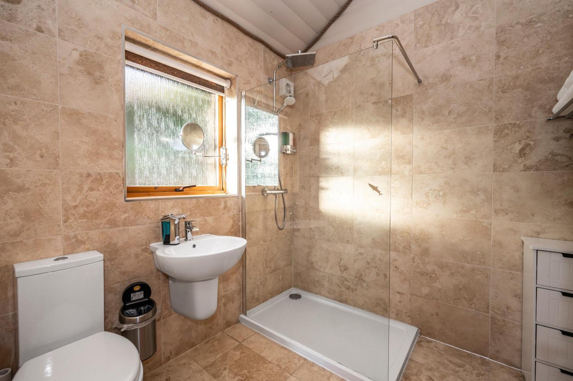 Saorsa Cabin لوتشنفير المظهر الخارجي الصورة